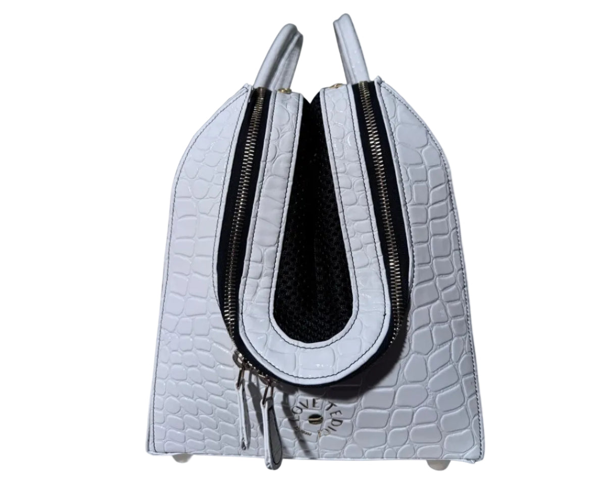 Coco V White Carrier